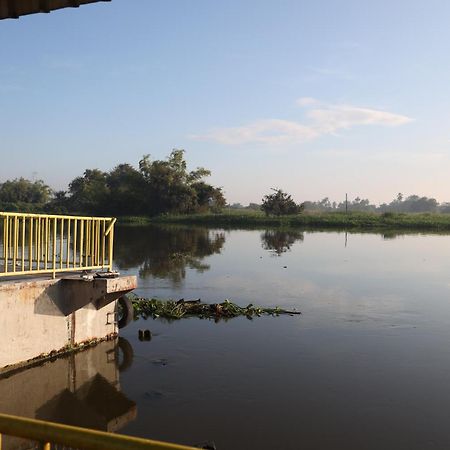 Menam Resort Nakhon Pathom Exterior foto