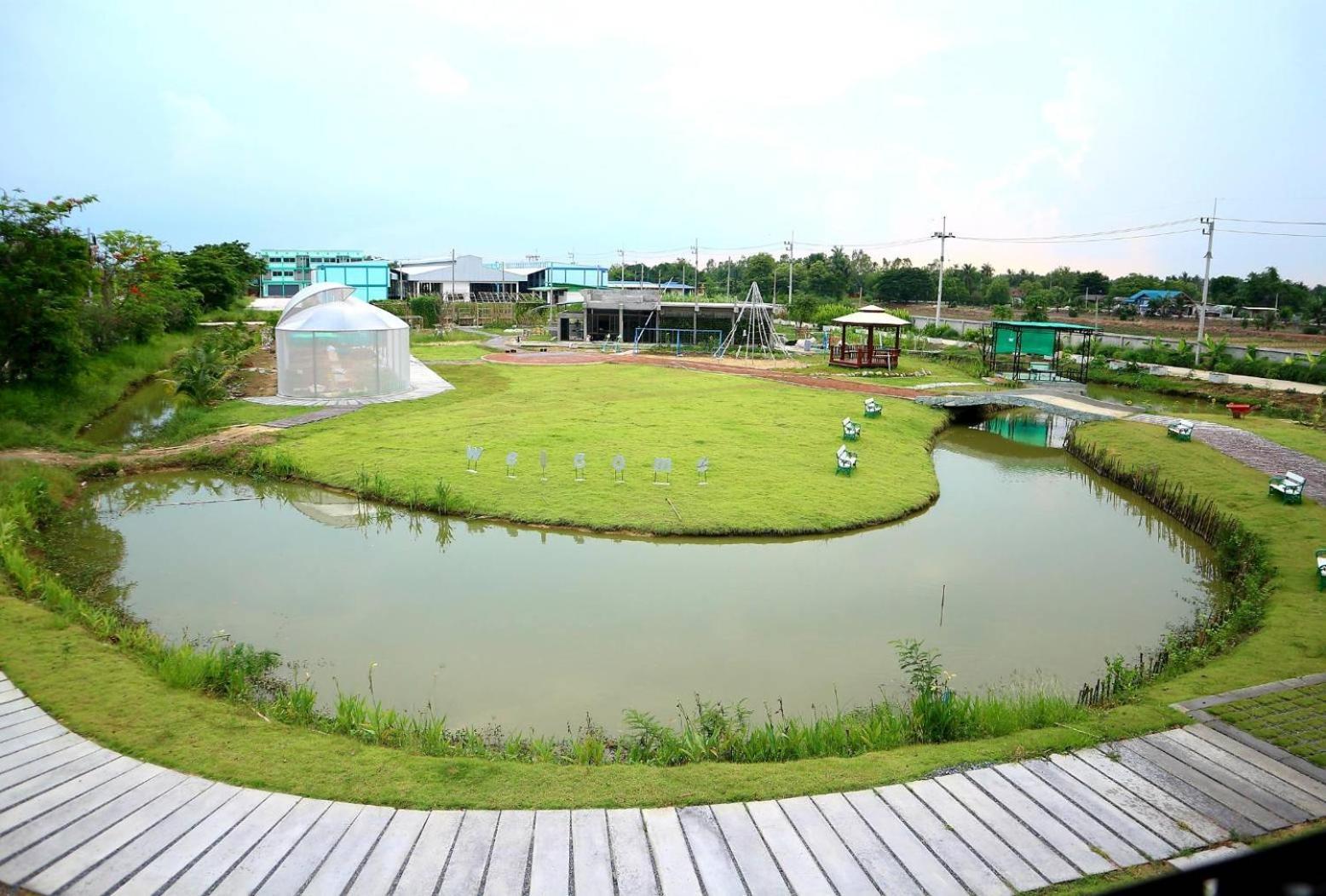 Menam Resort Nakhon Pathom Exterior foto