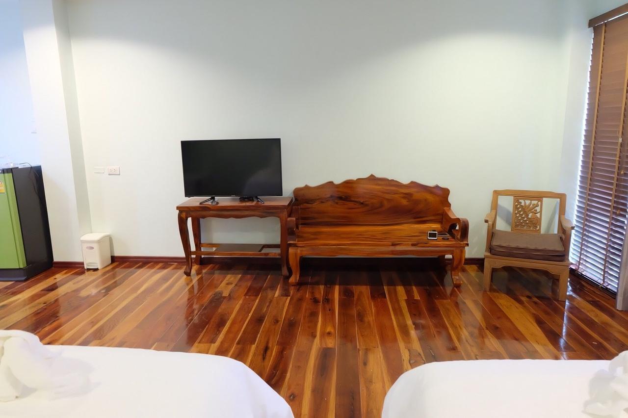 Menam Resort Nakhon Pathom Exterior foto